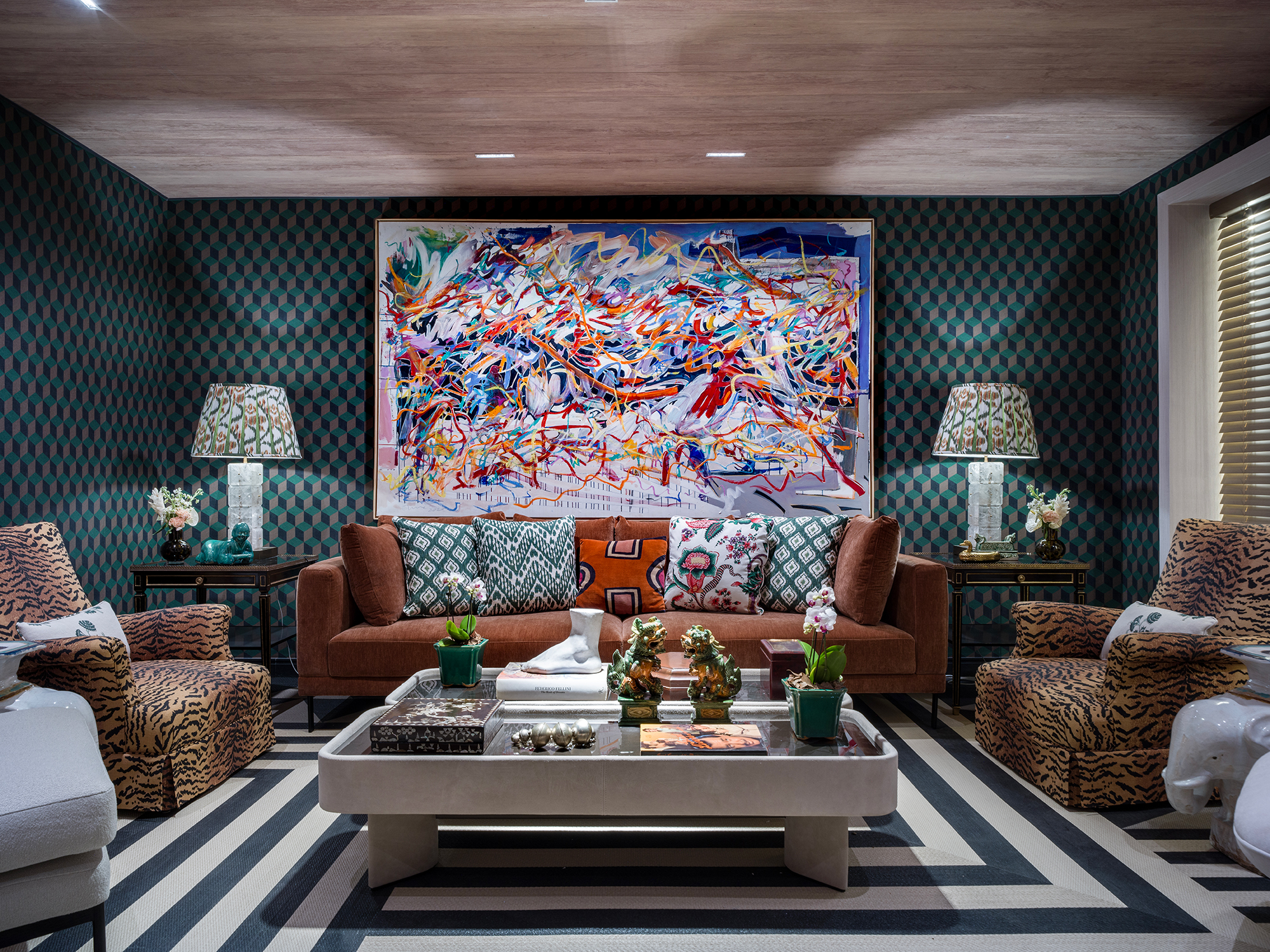 Maximalismo: o que é e como compor o estilo? | CASACOR