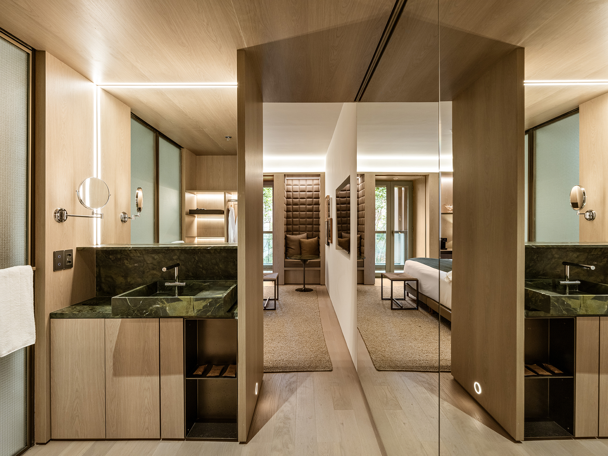 Studio Arthur Casas assina arquitetura e interiores de hotel de luxo em SP