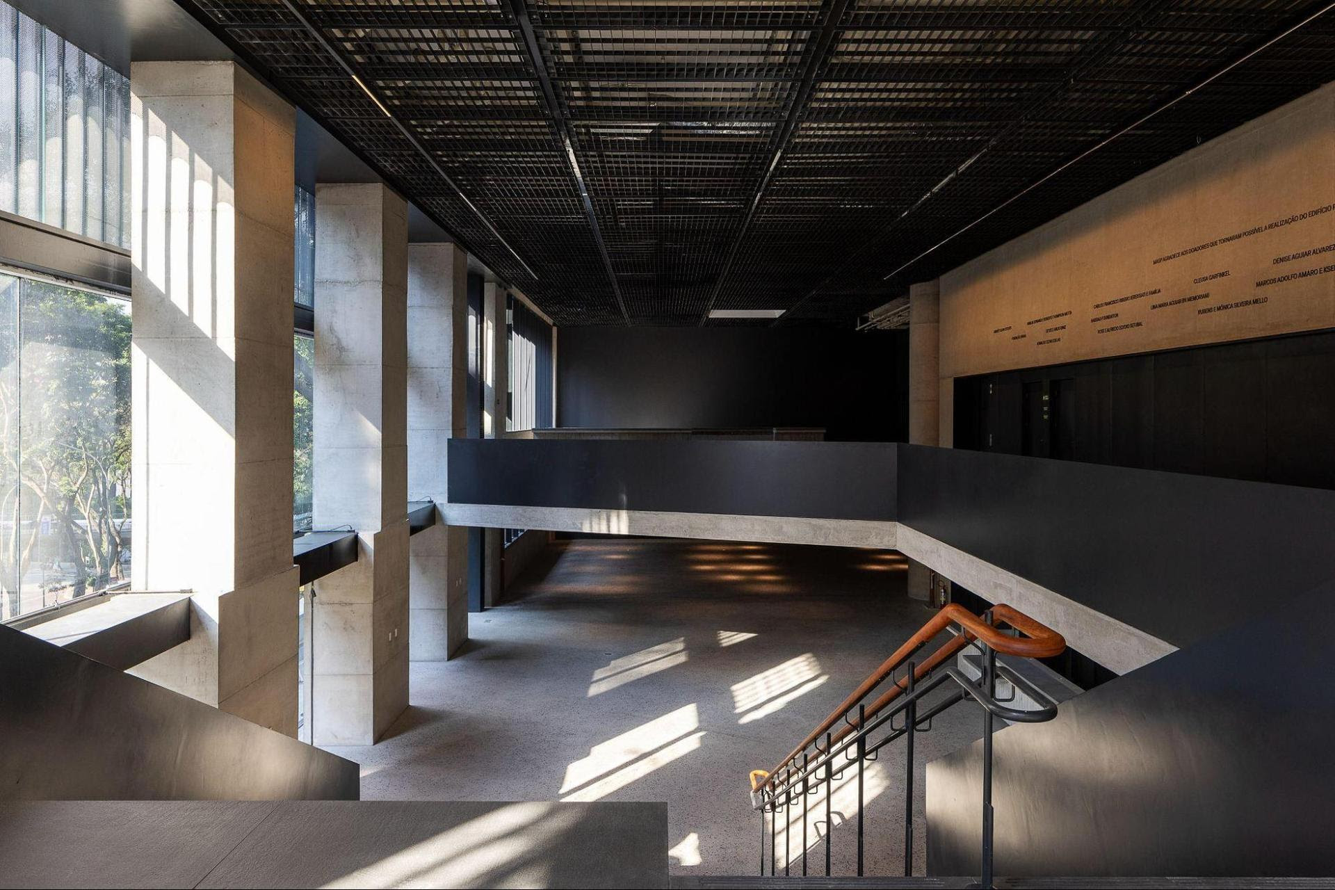 Entrada do Edifício Pietro Maria Bardi do MASP