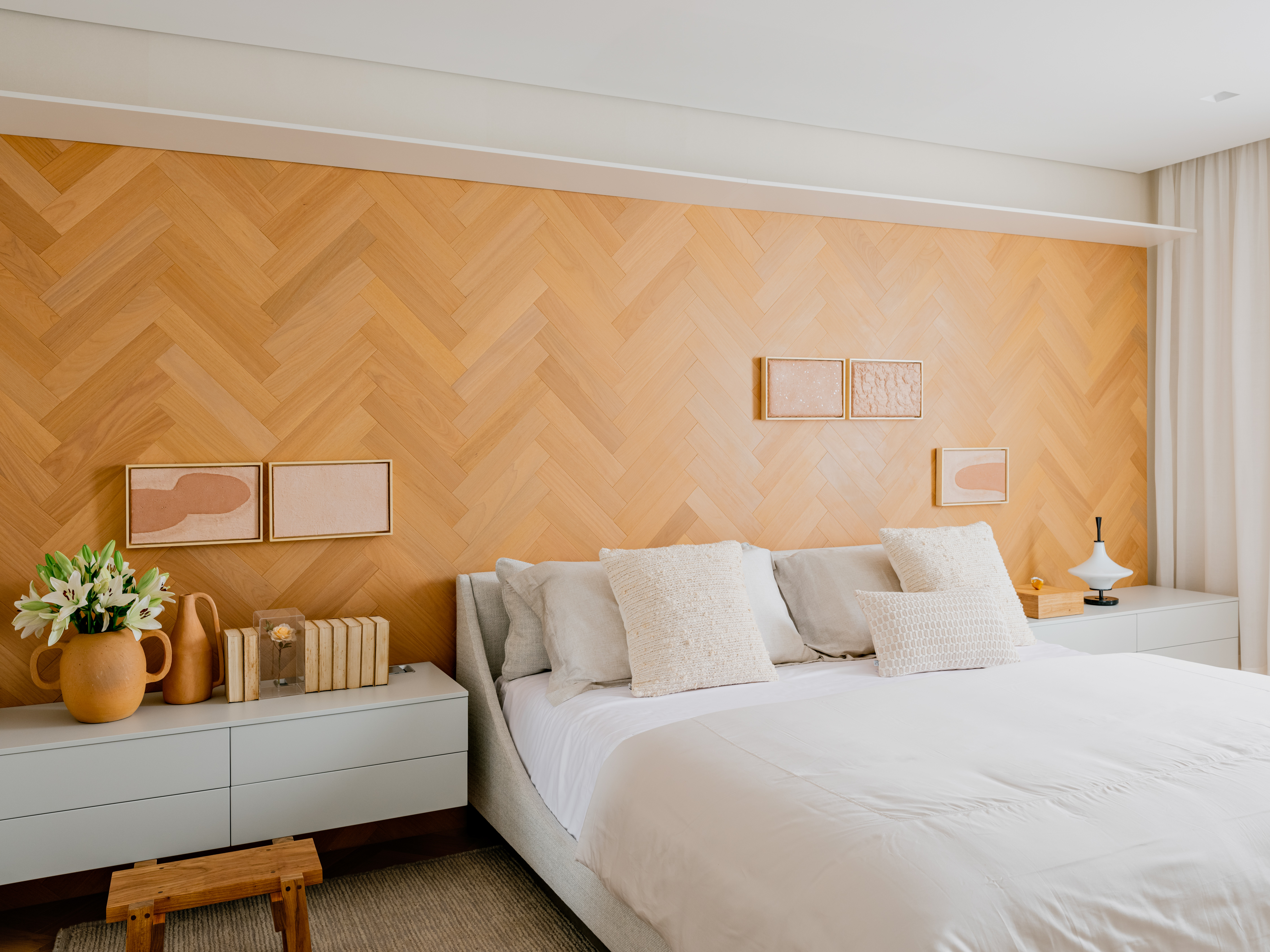 Apartamento antigo é modernizado sem perder o layout original