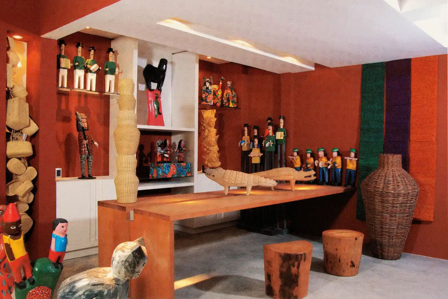 Tienda de arte popular montada por Christianne Silton y Janete Costa en CASACOR Ceará.