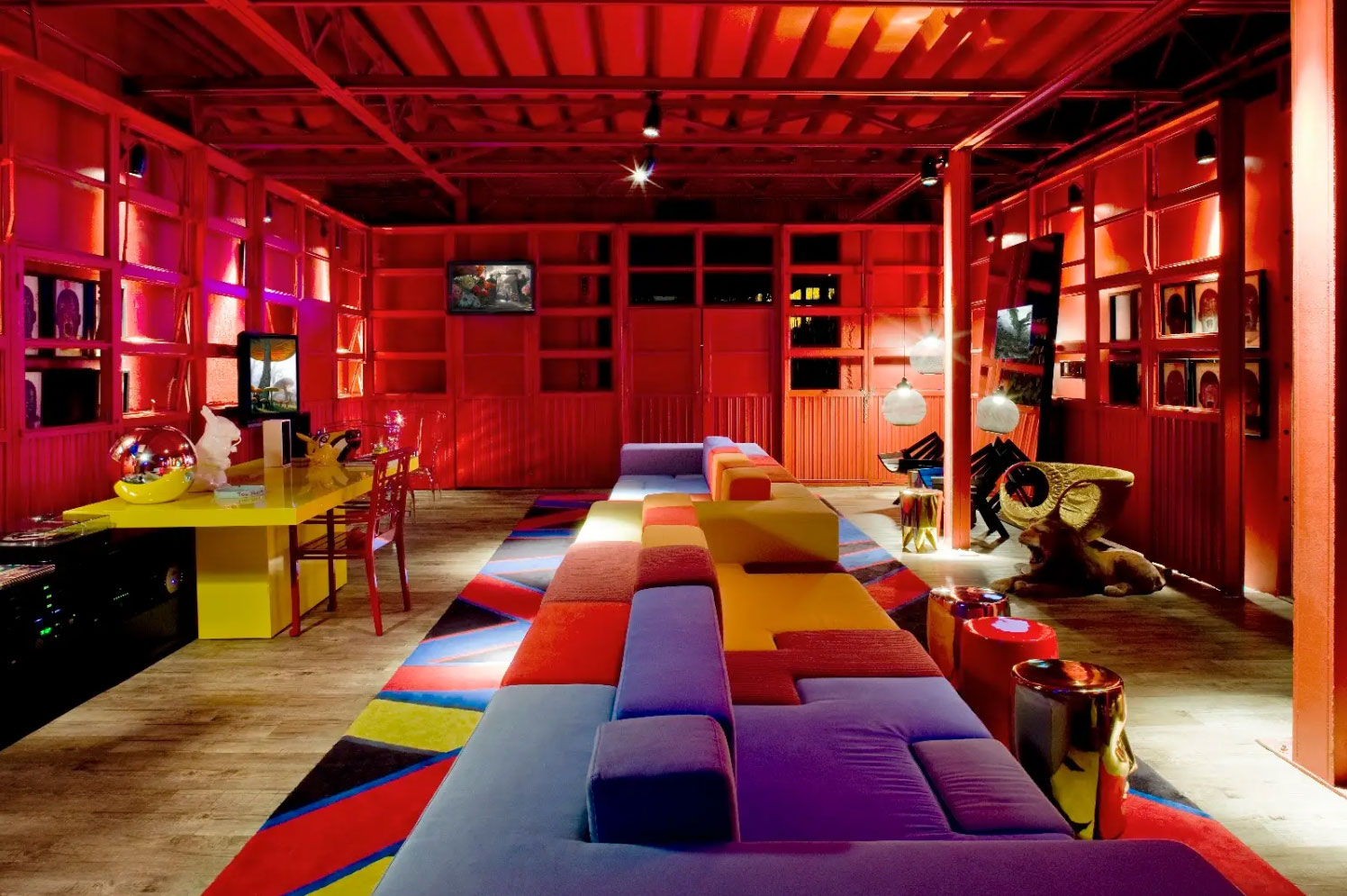 Leo Romano: profusión de colores en CASACOR Brasilia.