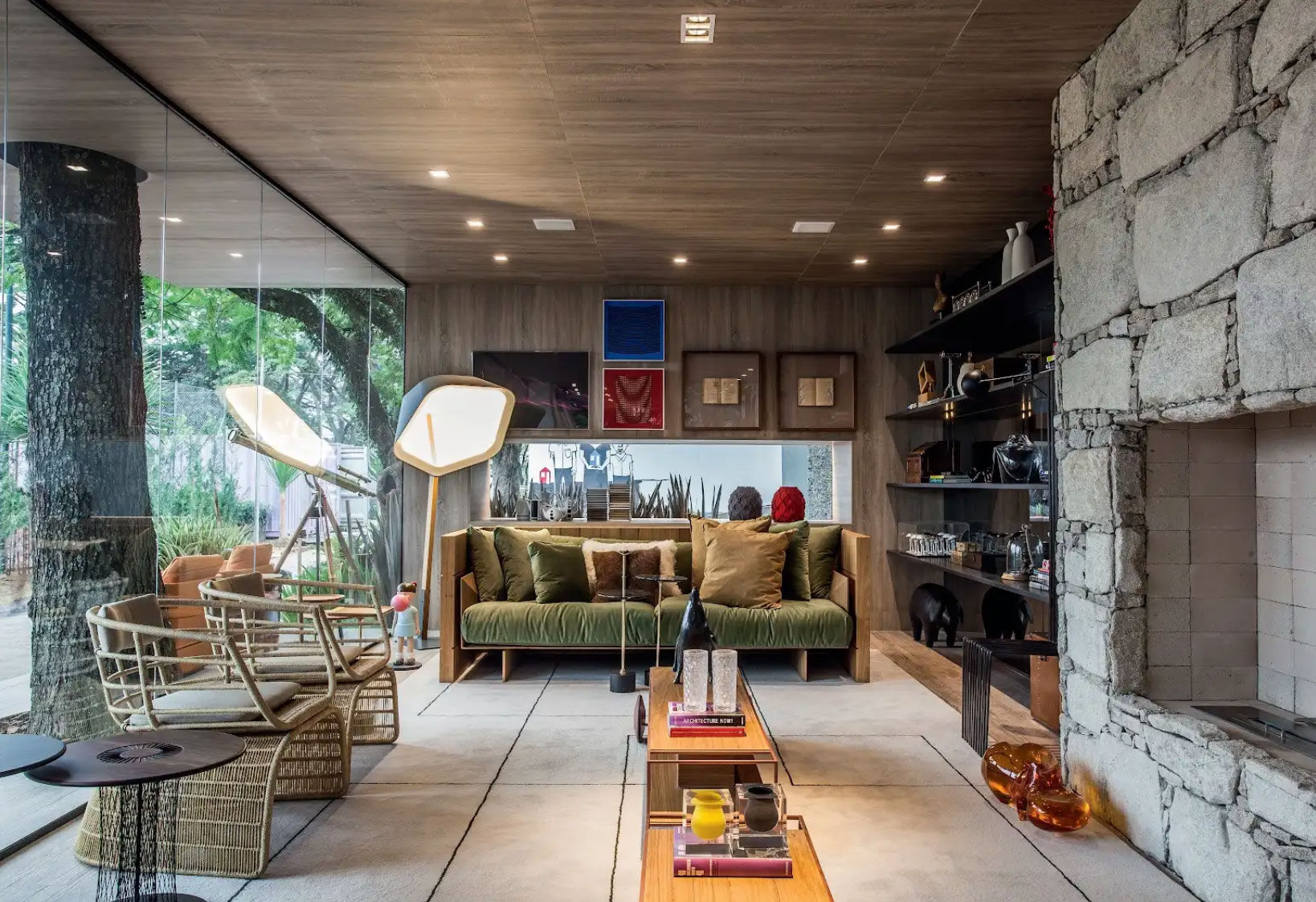 Materiales rústicos en el ambiente de Olegário de Sá y Gilberto Cioni en CASACOR São Paulo.