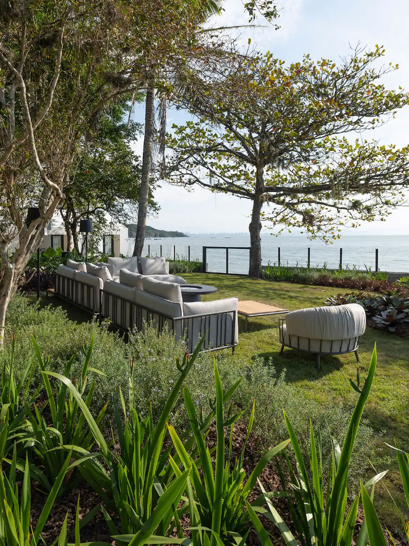 Em Florianópolis, a mostra ocupou o hotel Maria do Mar, depois convertido em condomínio residencial.