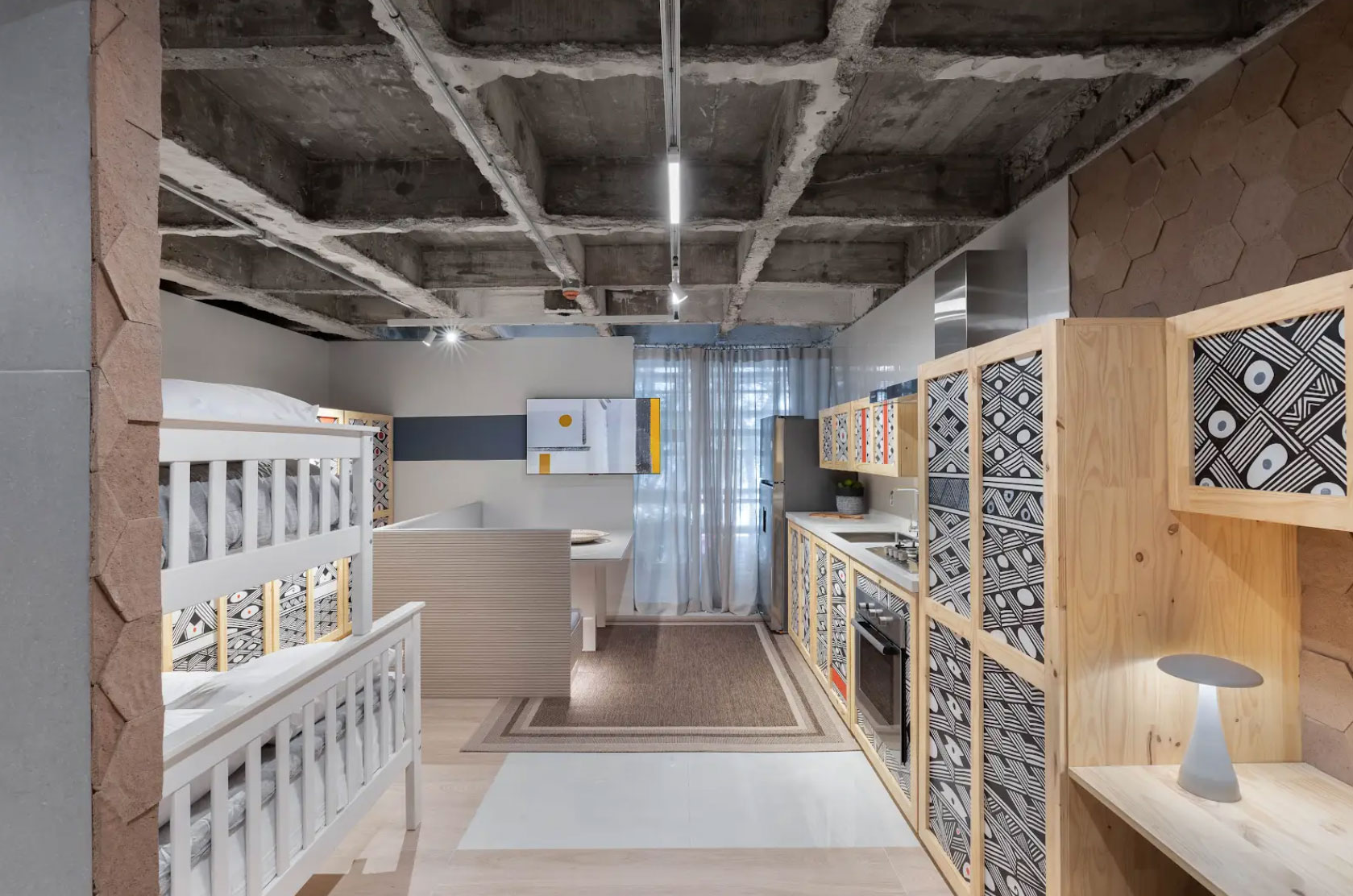 Ester Carro presentó una propuesta para vivienda digna en comunidades.