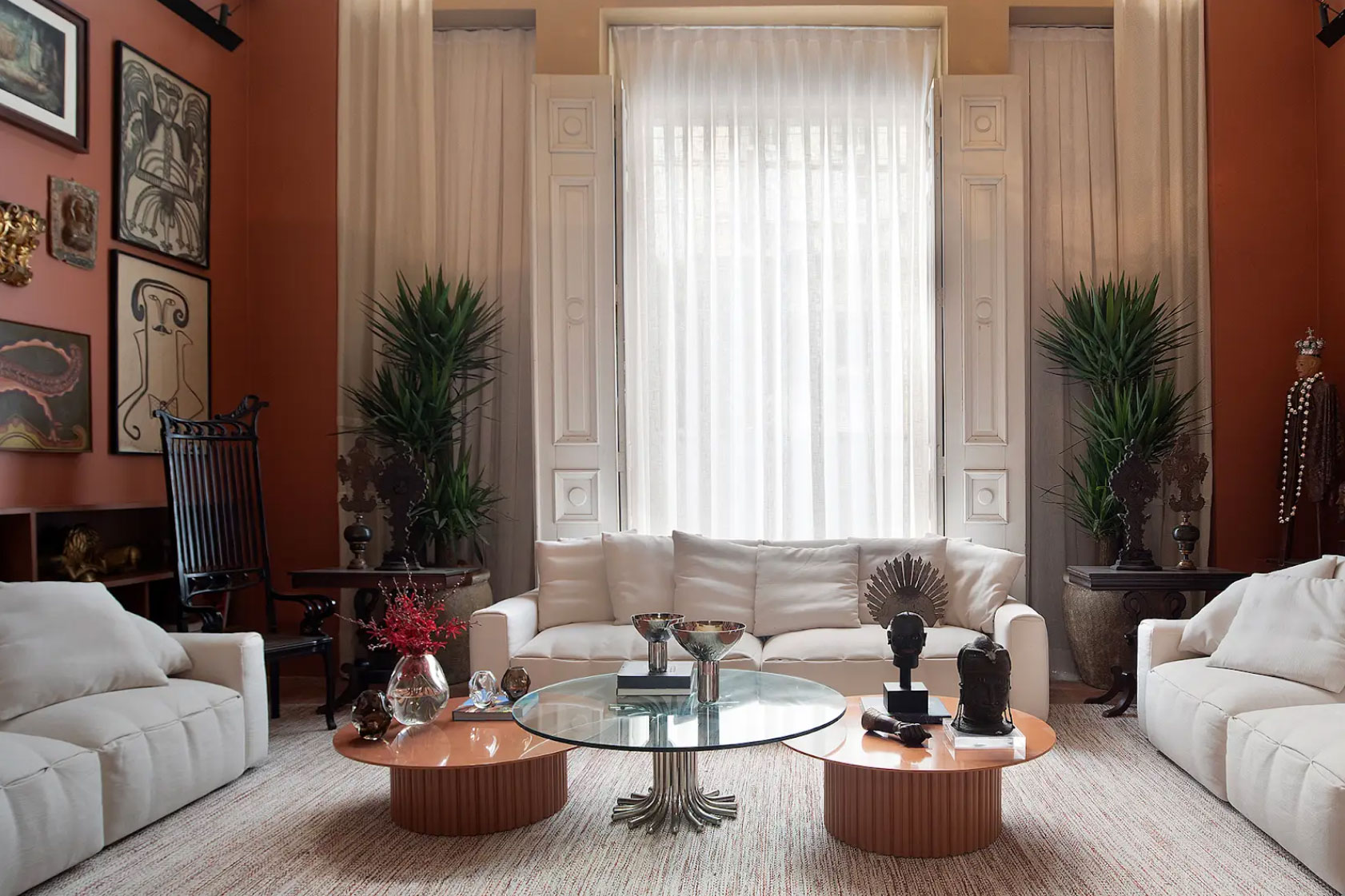 En Recife, la CASACOR Pernambuco tuvo lugar por segunda y última vez en el Palacio Chanteclair – en su ambiente, Ana Cristina Cunha homenajeó al maestro Carlos Augusto Lira.